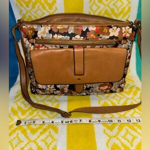 Fossil Kinley Small Crossbody Floral Coated Canvas Tan Leather Spring Summer Bag